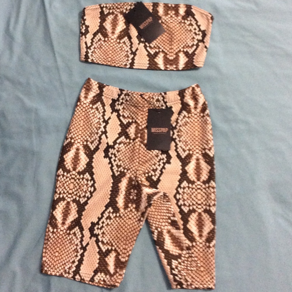 Crop top and cycling Shorts